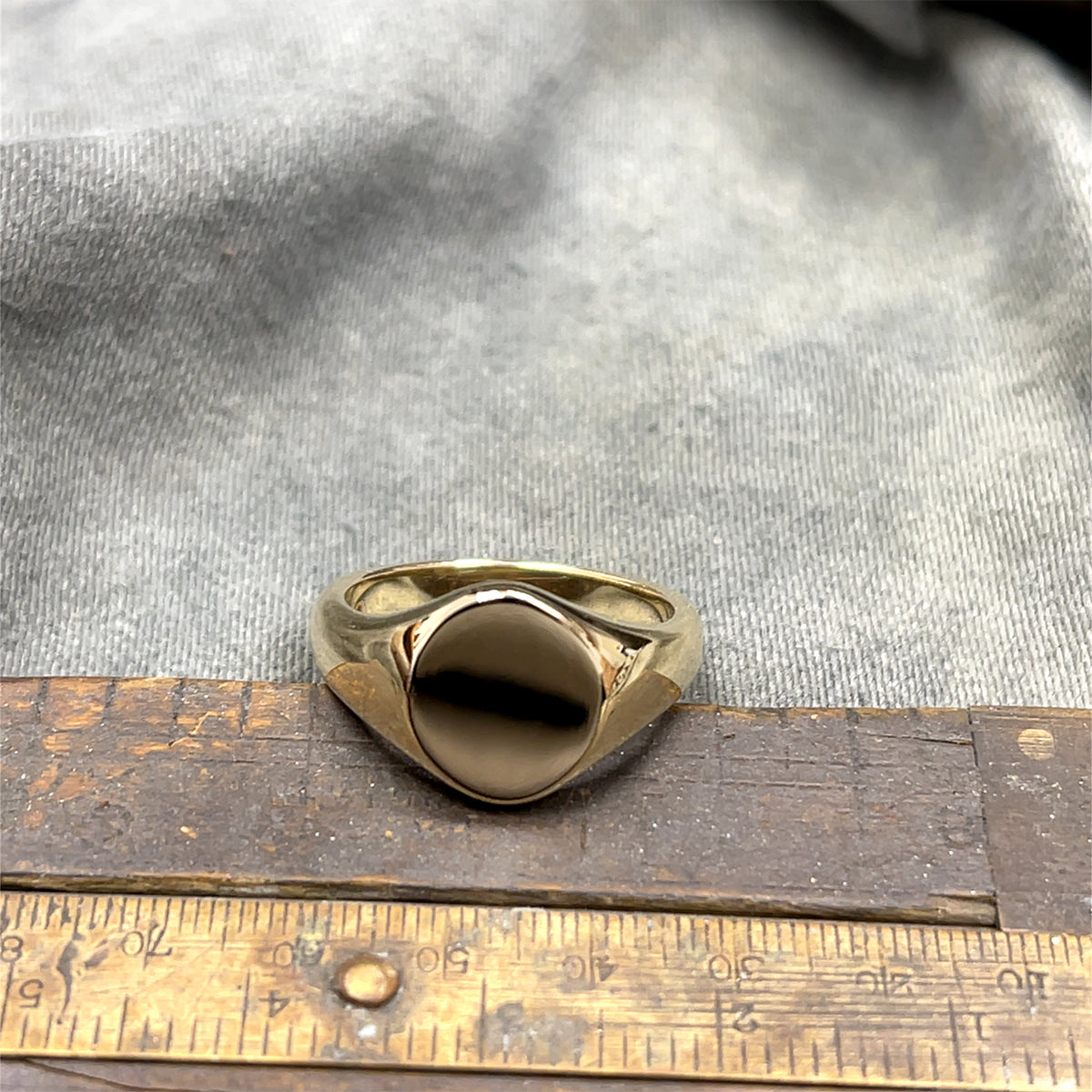 Oval Signet 9ct Yellow Gold Ring