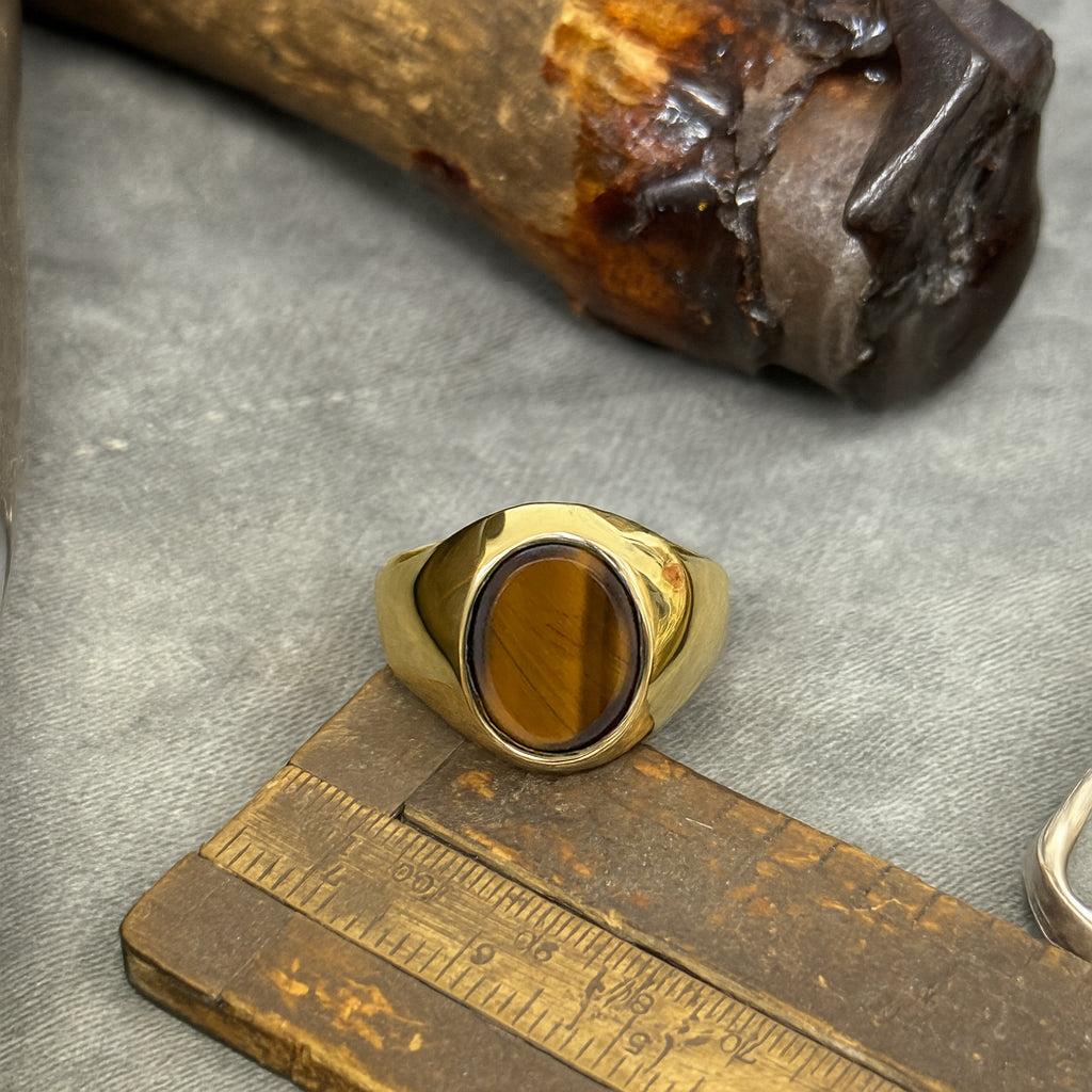 Tiger’s Eye Stone 18ct Yellow Gold Set Oval Signet Ring