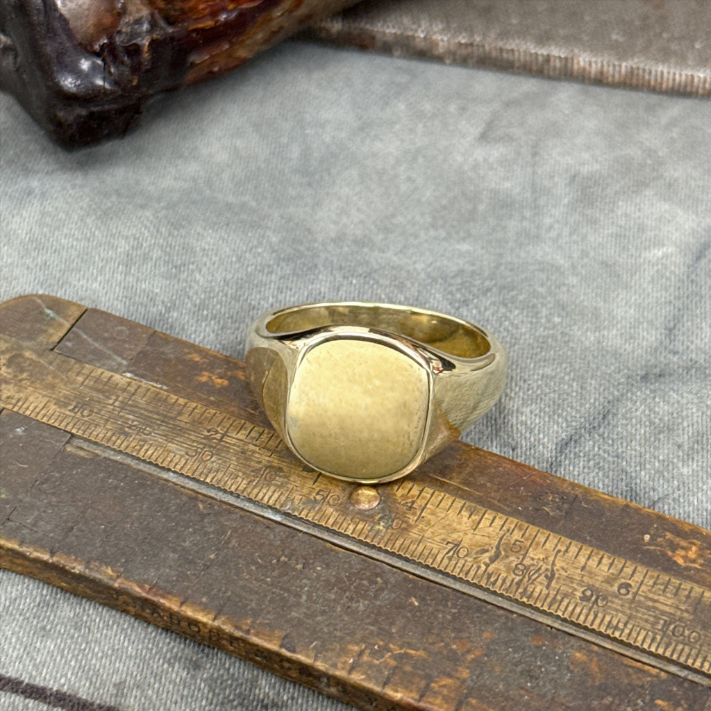 Cushion Signet 18ct Yellow Gold Ring